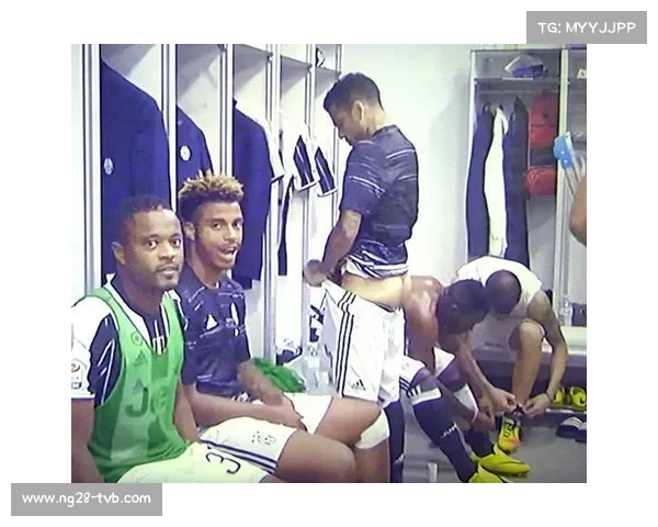 意大利更衣室沉默蔓延，曼奇尼89分钟破门难掩出线危机